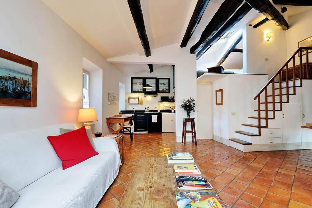 Trastevere Charming Loft | Romeloft Lägenhet